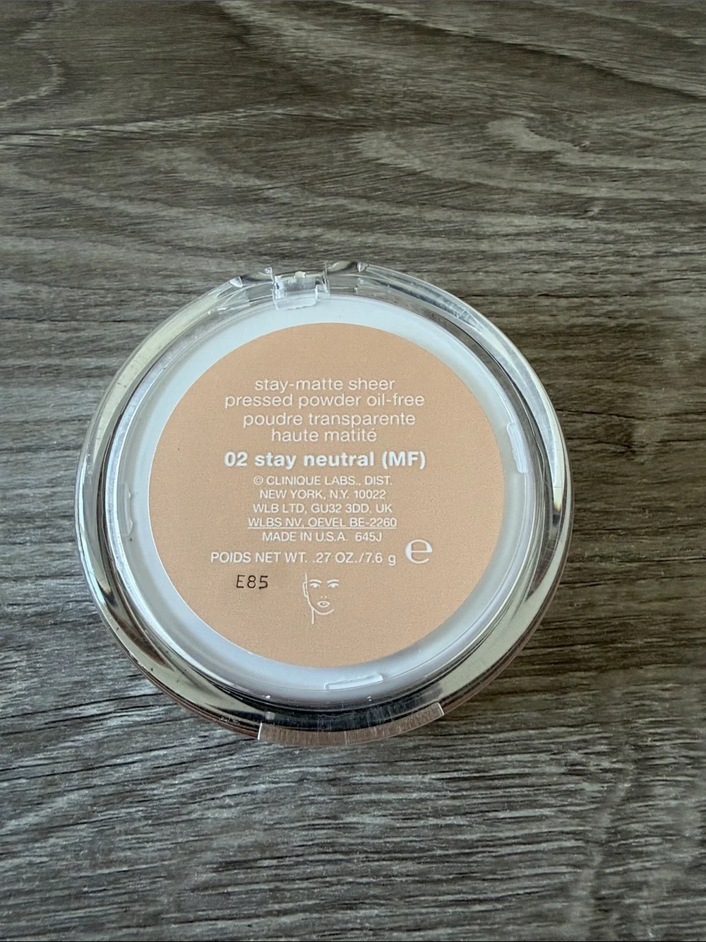 Clinique stay matte sheer pressed powder 02 stay neutral